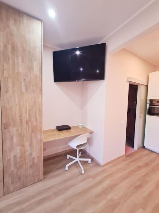 Magnolia Pink New And Fully Equipped Bruxelles